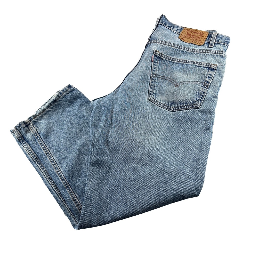 Levi's 550 Jeans Vintage Y2K 38x30 Light Wash Relaxed Fit Tapered Leg Denim